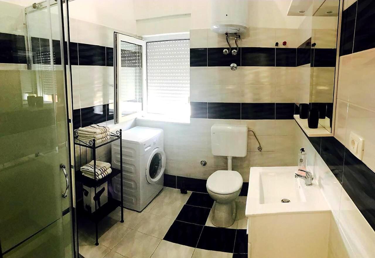Apartmani Maki Omis Exterior photo